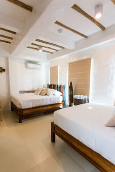 Lugar Bonito Boracay Hotel 3*